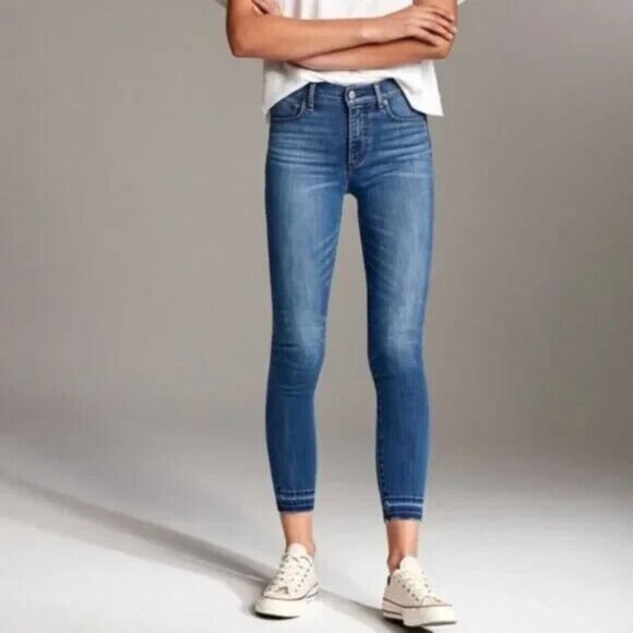 ARITZIA DENIM FORUM Nico Mid Rise Skinny Crop Jeans Size 23 Best Asset Raw Hem - Picture 1 of 9